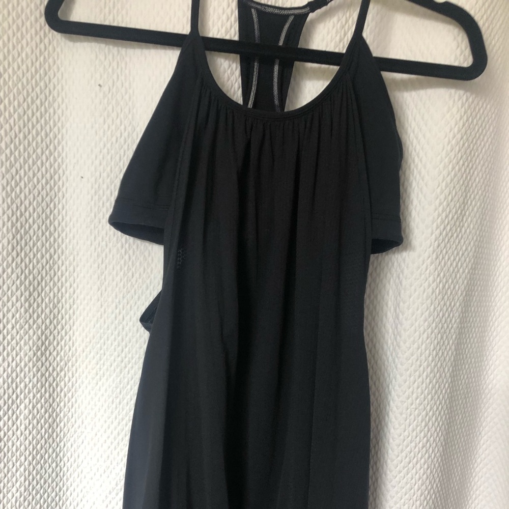 Lulu top with built in bra